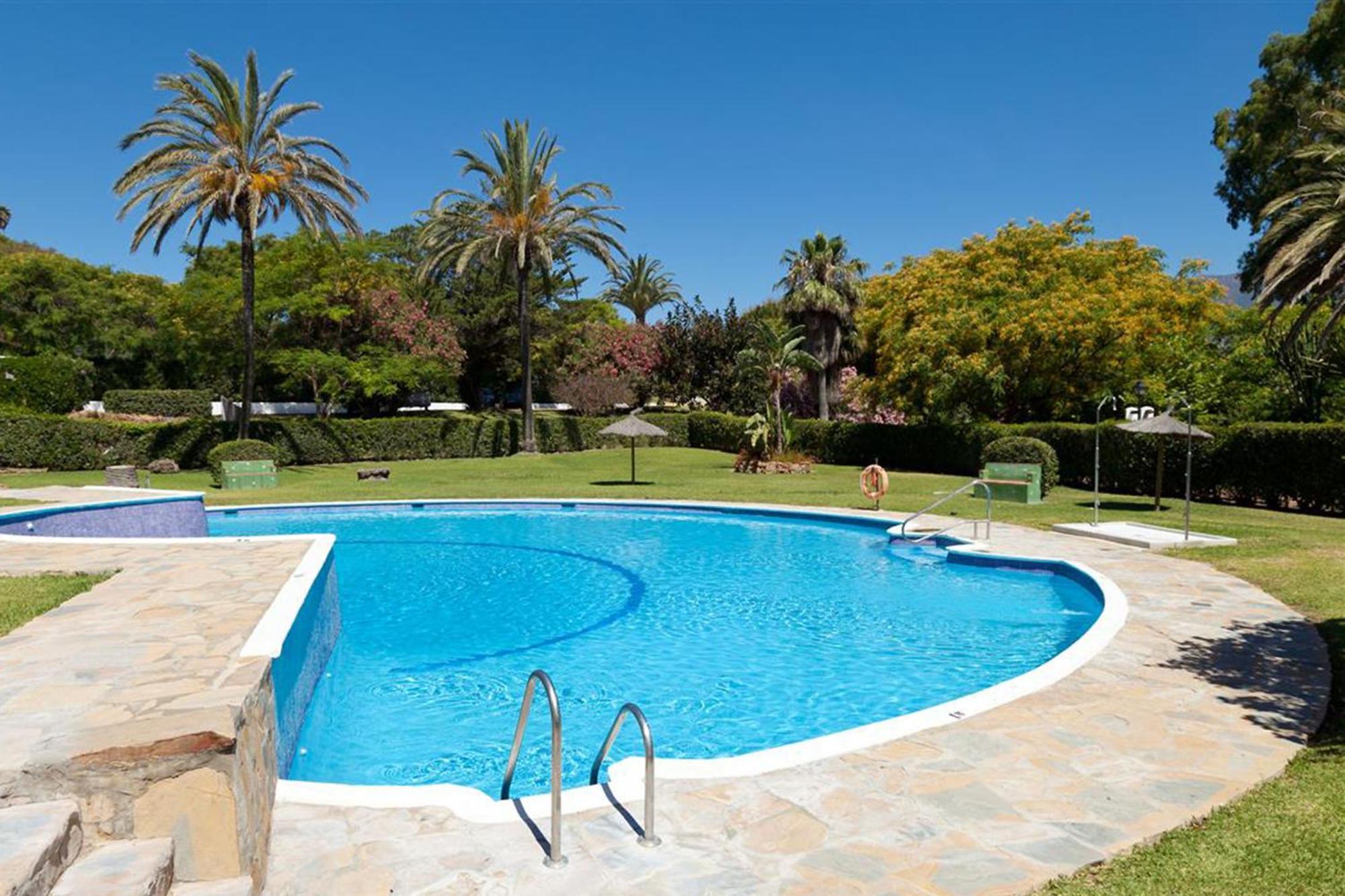Beachhouse Galore Estepona Exterior photo