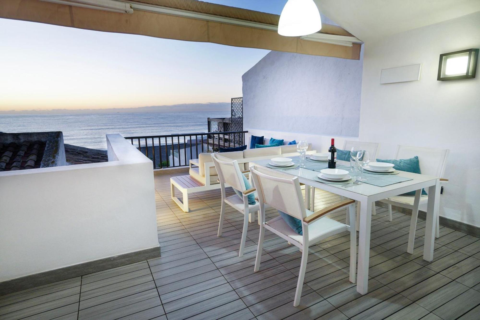 Beachhouse Galore Estepona Exterior photo