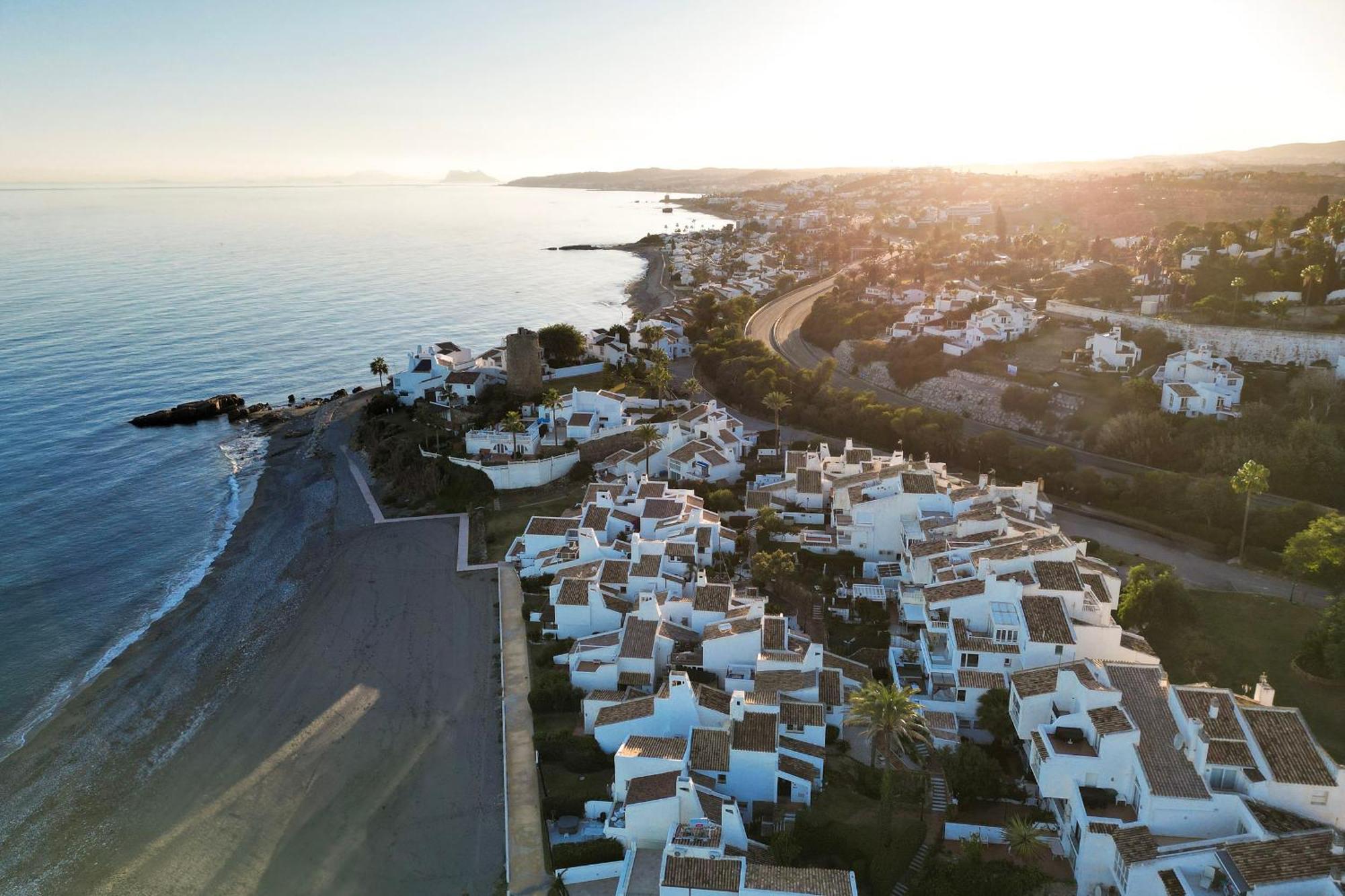 Beachhouse Galore Estepona Exterior photo